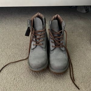 Lightly worn timberlands